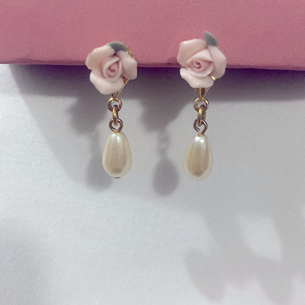 Vintage pink rose and gold jacket earring